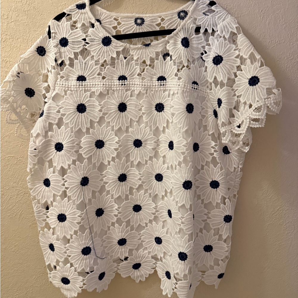 Rafaella White and Black Floral Lace Blouse